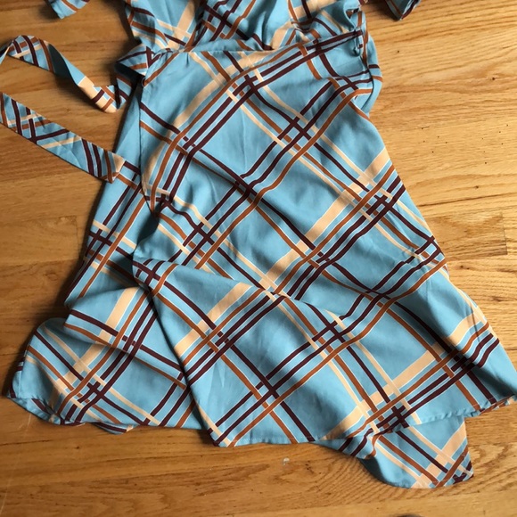 NWOT Forever21 Plaid Dress - Picture 4 of 6